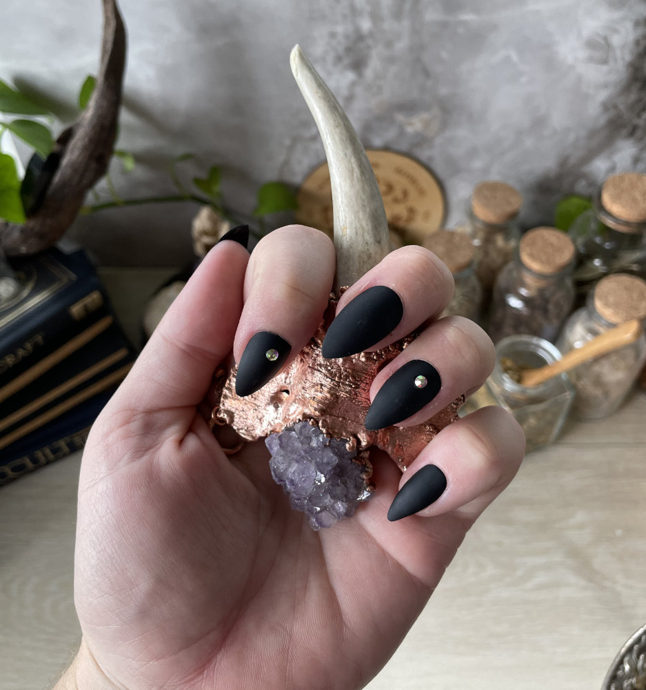 Extra Large Antler Point with Fox Vertebrae and Druzy Amethyst Top in Copper - Image 2