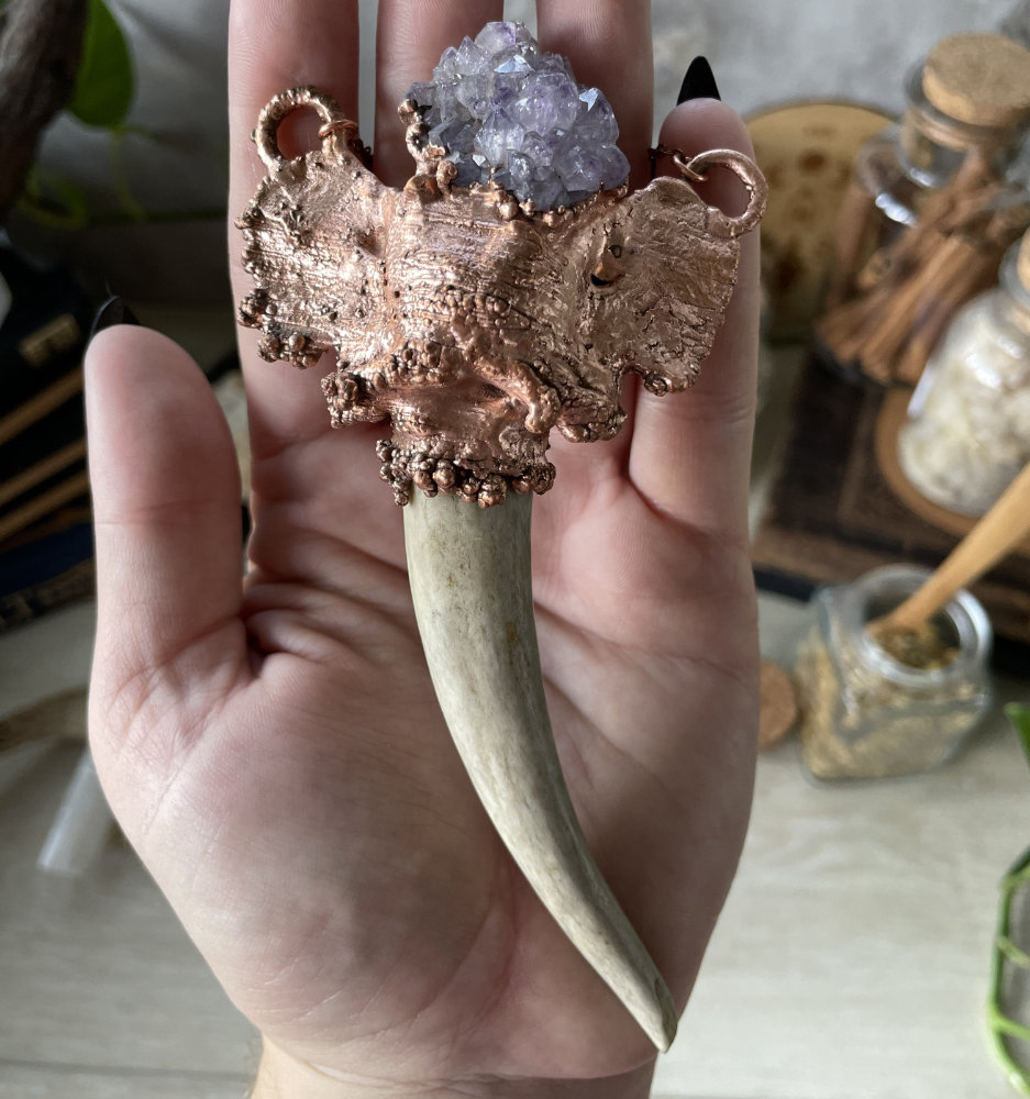 Extra Large Antler Point with Fox Vertebrae and Druzy Amethyst Top in Copper - Image 6