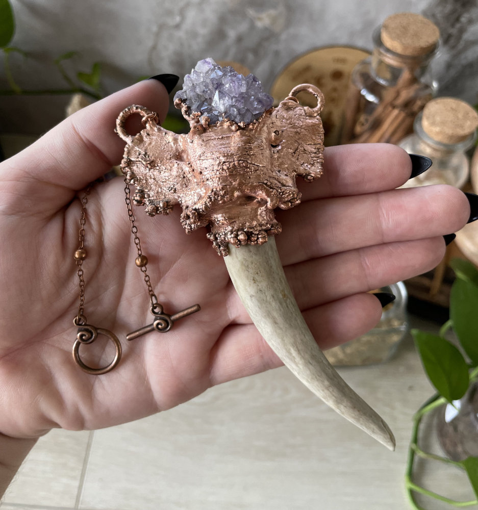 Extra Large Antler Point with Fox Vertebrae and Druzy Amethyst Top in Copper - Image 7